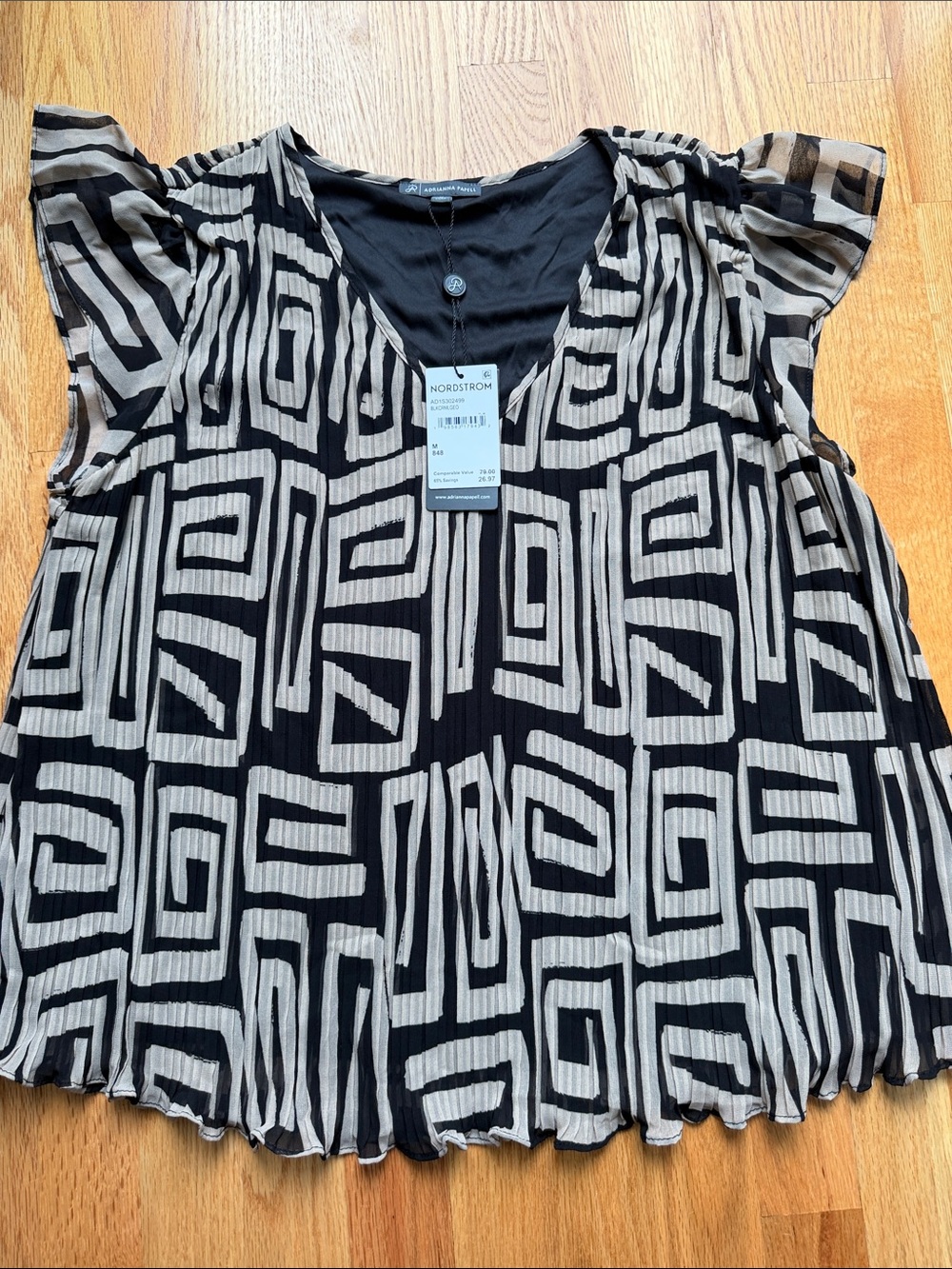 Adrianna Papell Black and Cream Geometric Pleated Top